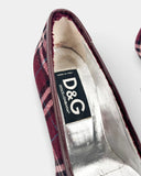 Escarpins en tartan bordeaux à bout pointu