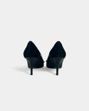 Black crocodile-effect pumps