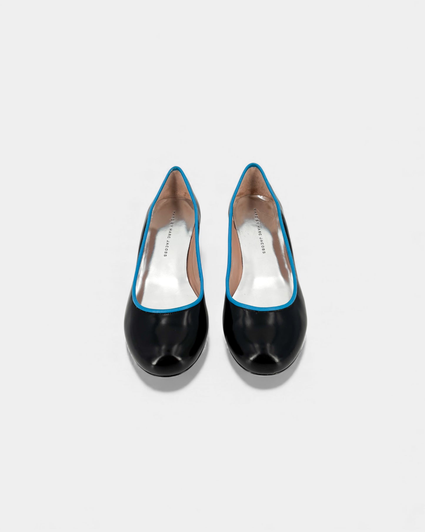 Ballerines noires bord bleu