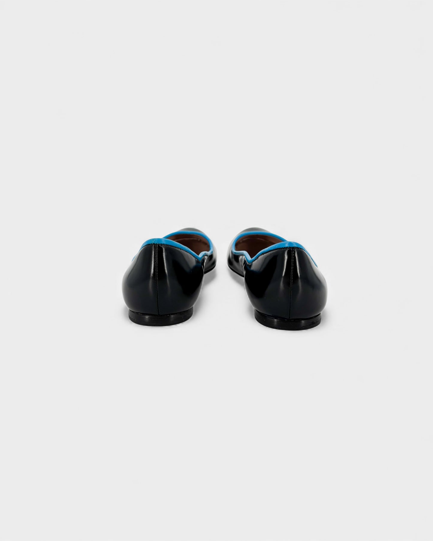 Ballerines noires bord bleu