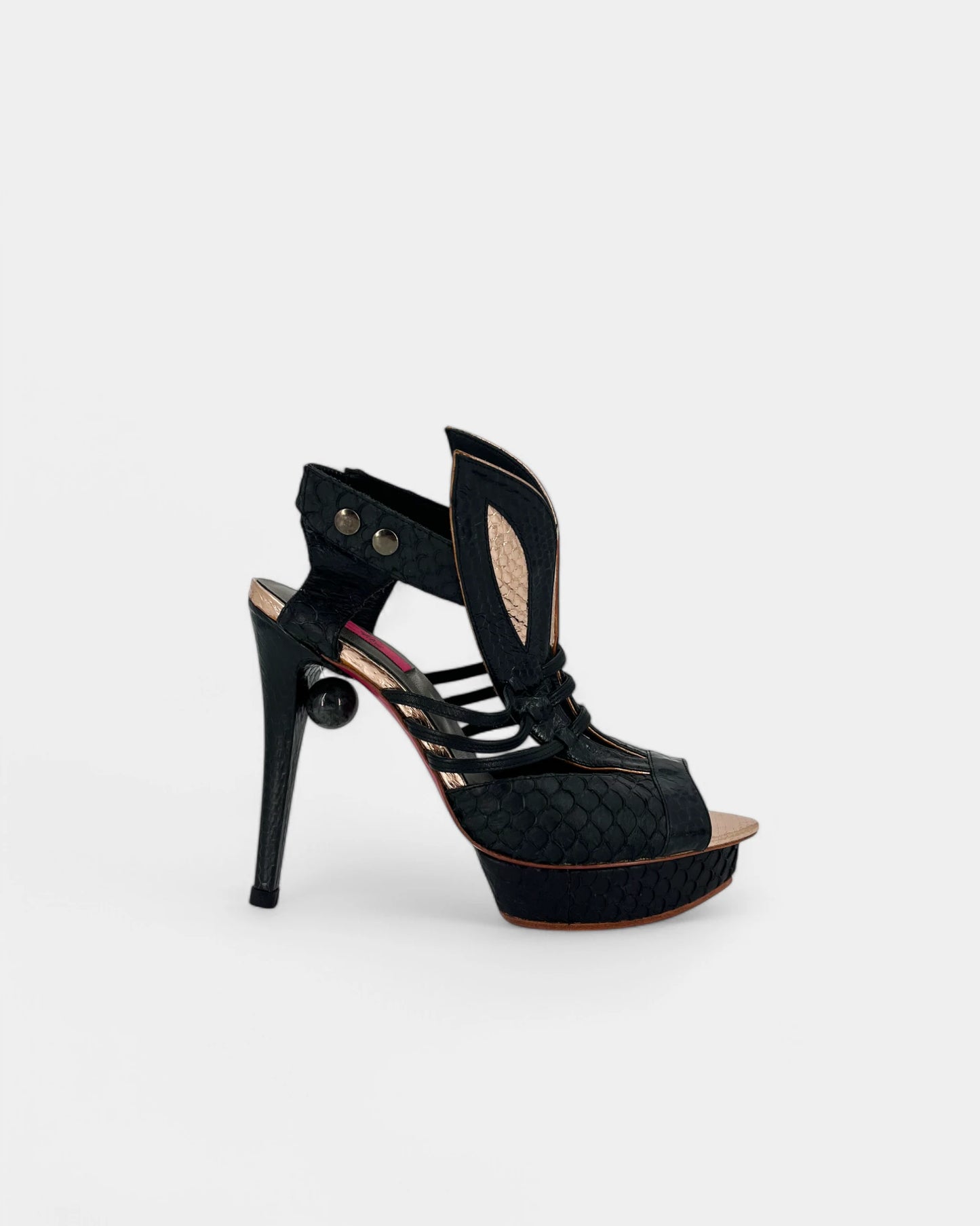 Sandales noires et roses à talons - 36 EU / 6 US